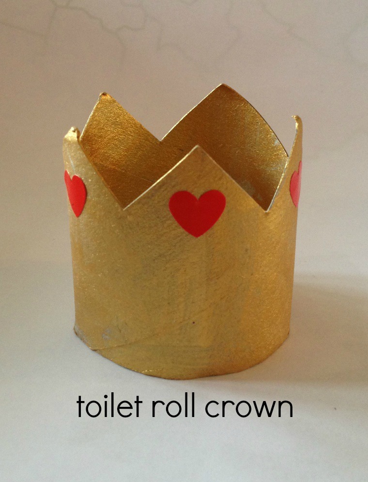toilet roll crown