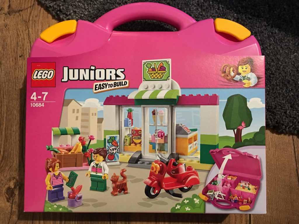 Lego Juniors Supermarket Suitcase