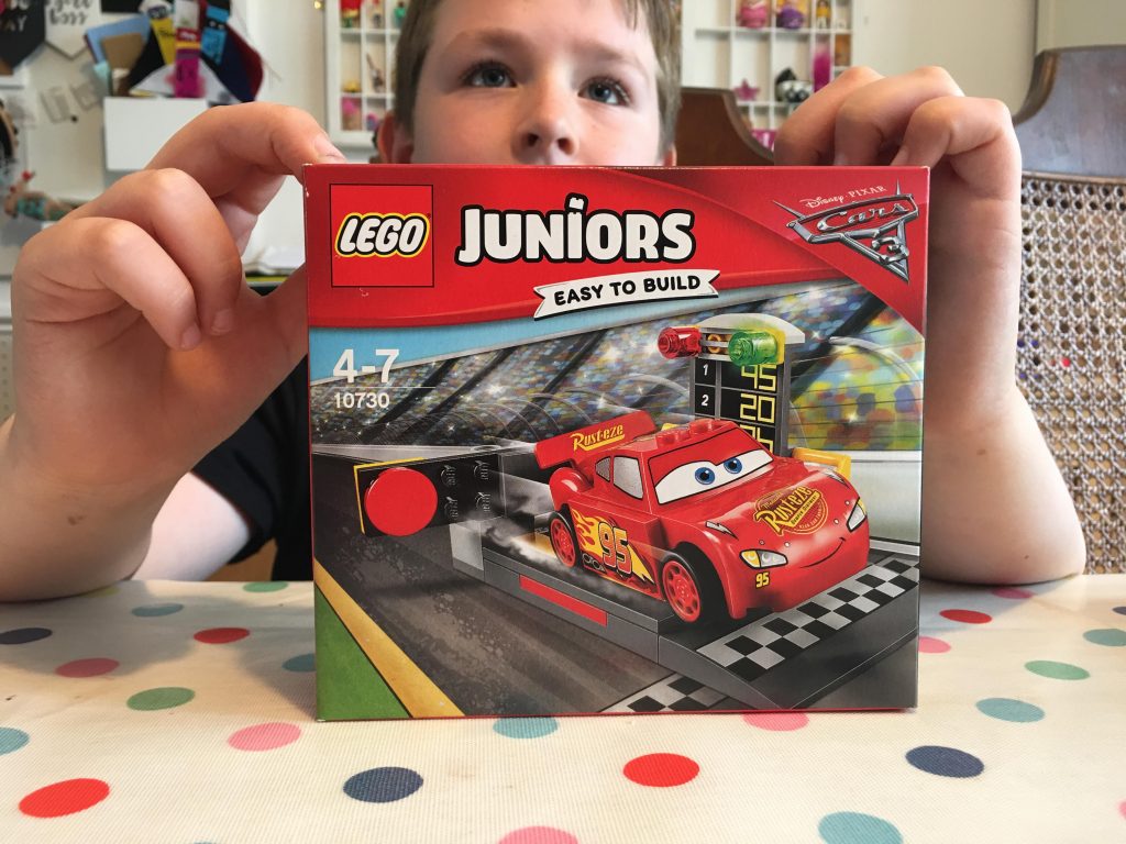 LEGO Juniors Lightning McQueen Speed Launcher